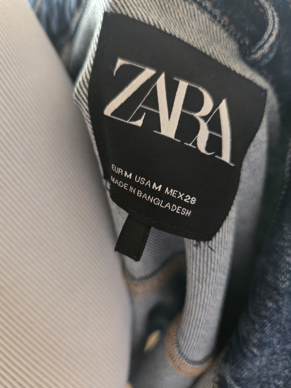 Zara Blue Denim Jacket with Button-Front - Picture 5 of 5